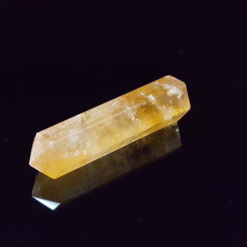 Calcita Dorada Vara Doble Punta 15 gr y 5 cm largo - Caleidoscopio
