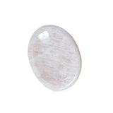 Piedra Luna "Worry Stone" color crema 3.5 x 2.8 cm aproximadamente