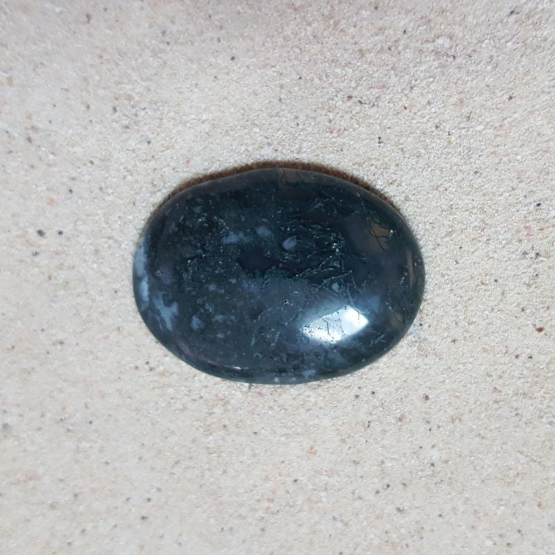 Ágata Musgo "Worry Stone" 3.5 cm  x  2.8 cm aproximadamente - Caleidoscopio