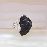 Anillo Tektita Negra Plata 925 Modelo 1473 - Caleidoscopio