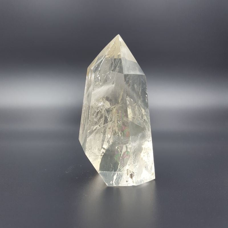 Punta Generador de Cuarzo Citrino Natural 80.3 gr 6.3 cm altura aprox. - Caleidoscopio
