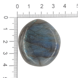 Labradorita Palm Stone. Piedra para la palma de la mano meditación