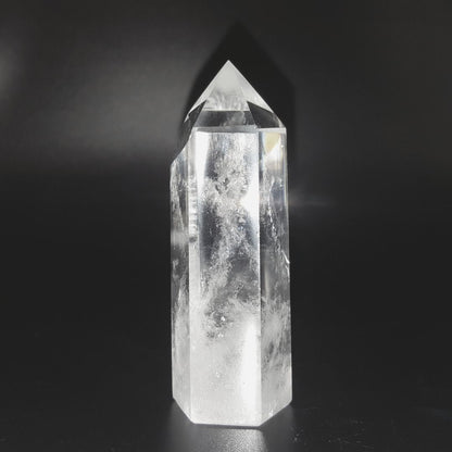 Punta Generador de Cuarzo Blanco Natural 101 - 120 g 7 a 7.8 cm altura