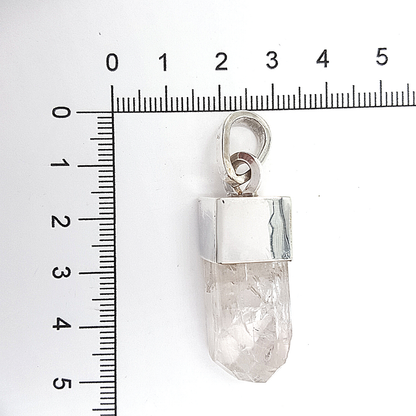 Dije punta de Danburita Natural en Bruto en Plata 925