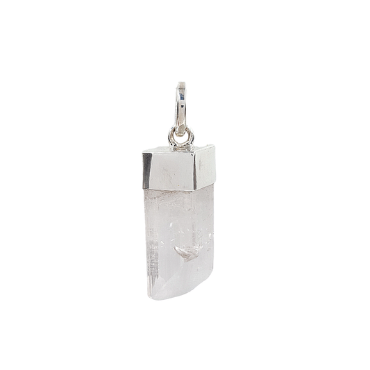 Dije punta de Danburita Natural en Bruto en Plata 925
